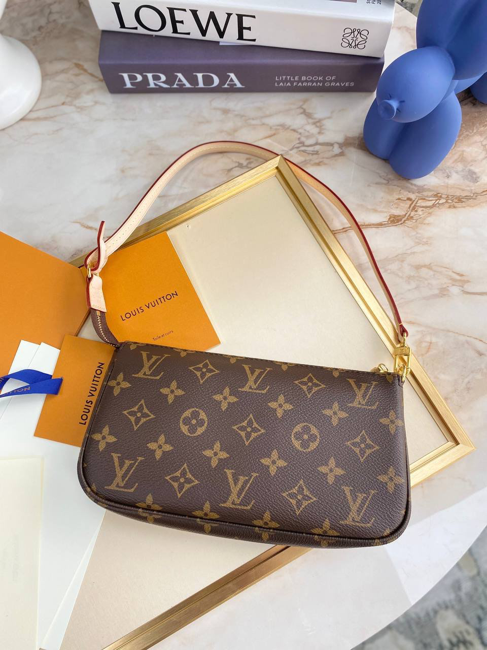 СУМКА LOUIS VUITTON детальное фото