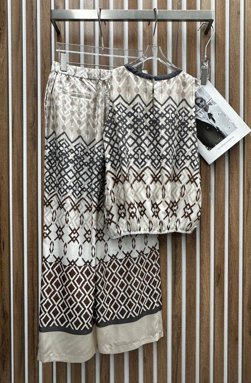 КОСТЮМ BRUNELLO CUCINELLI детальное фото