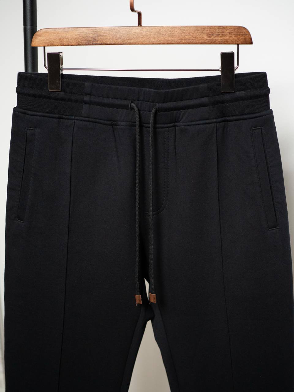 МУЖСКОЙ КОСТЮМ BRUNELLO CUCINELLI детальное фото