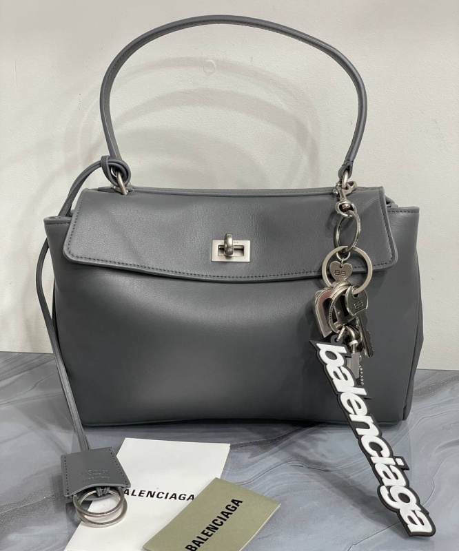 СУМКА BALENCIAGA фото