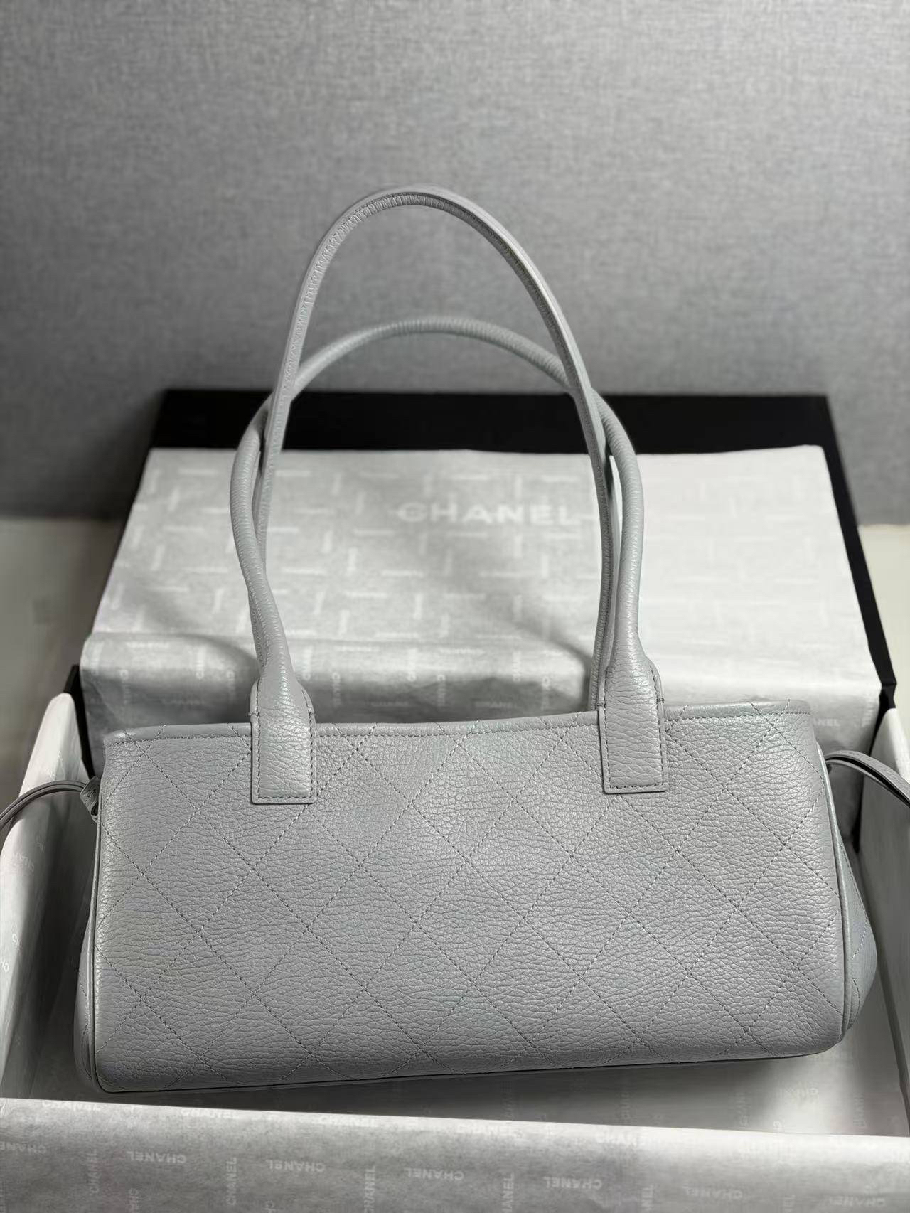 СУМКА CHANEL SMALL SHOPPING детальное фото