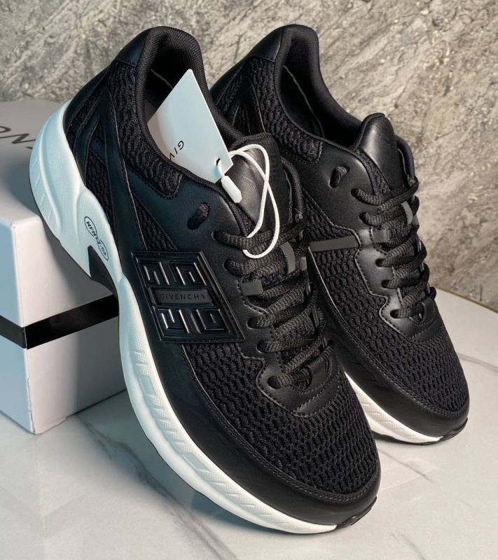 МУЖСКИЕ КРОССОВКИ GIVENCHY фото