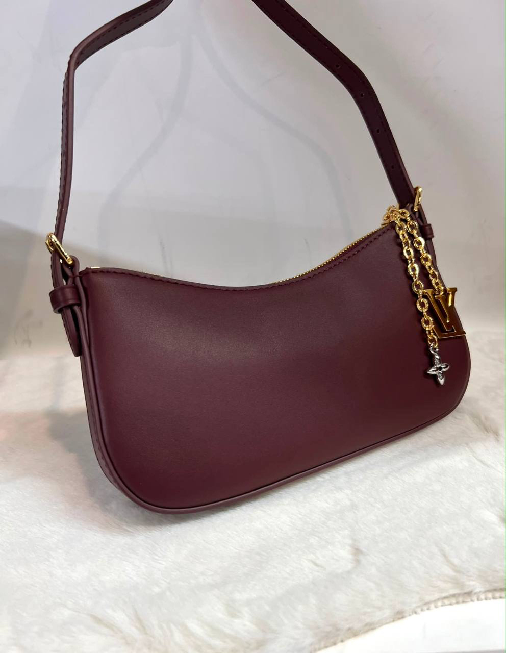 СУМКА LOUIS VUITTON детальное фото