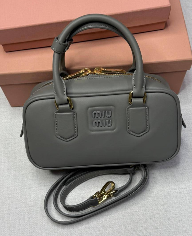 СУМКА MIU MIU фото