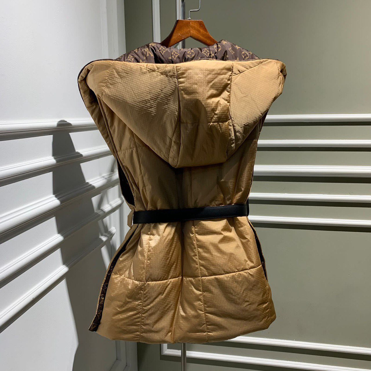 ЖИЛЕТ LOUIS VUITTON детальное фото