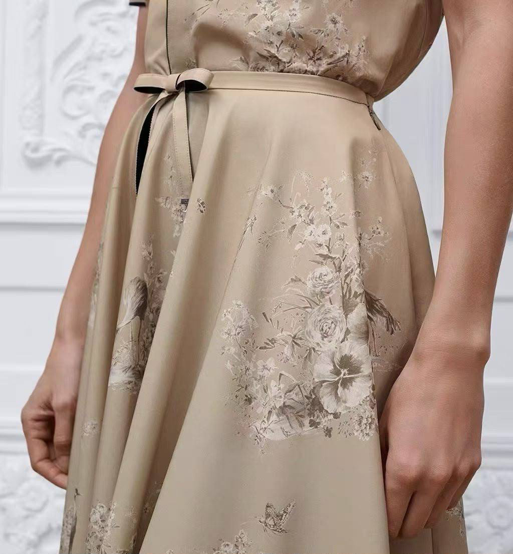 КОСТЮМ CHRISTIAN DIOR детальное фото