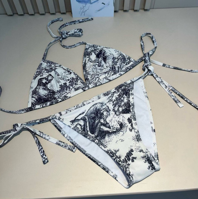 КУПАЛЬНИК CHRISTIAN DIOR фото