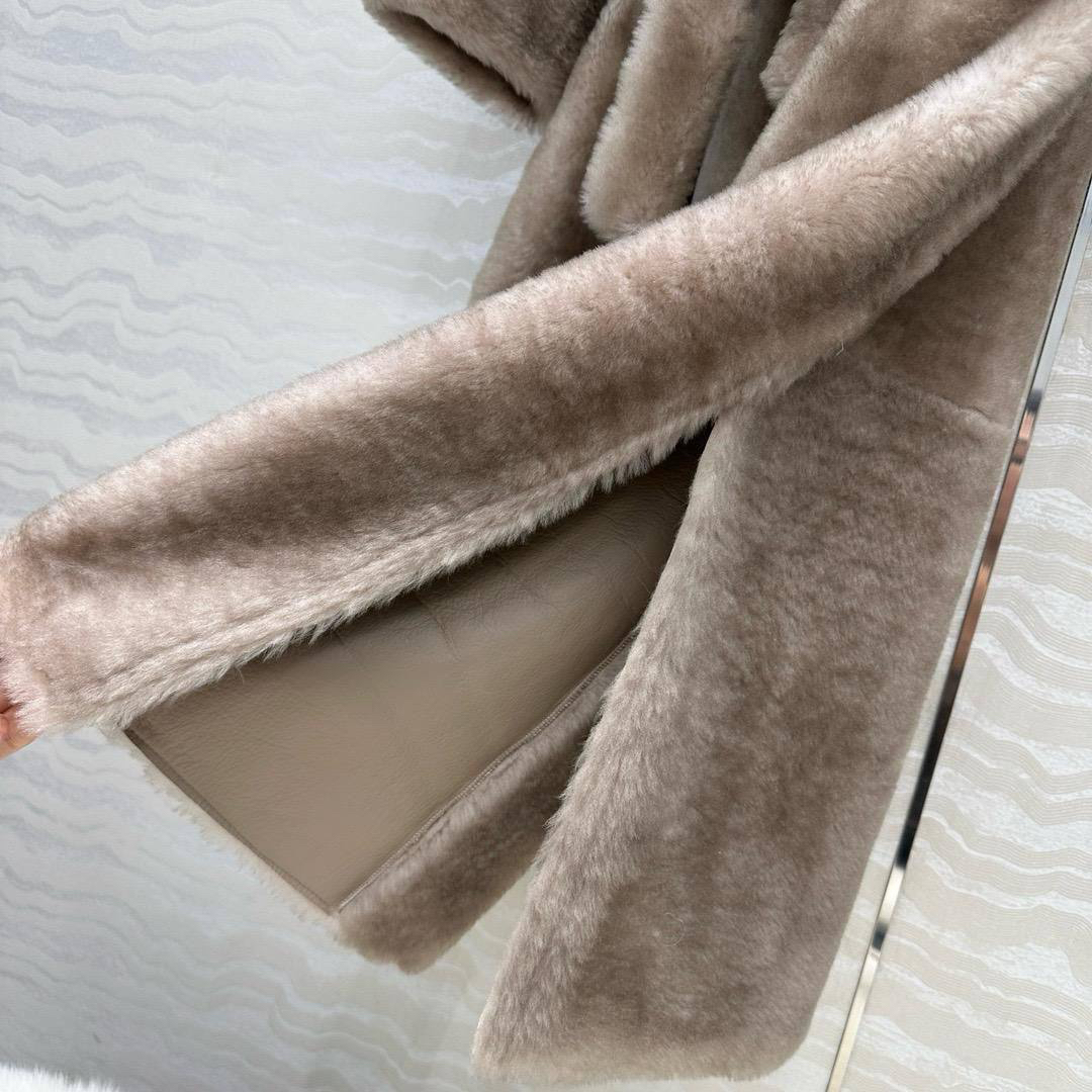 ШУБА BRUNELLO CUCINELLI детальное фото