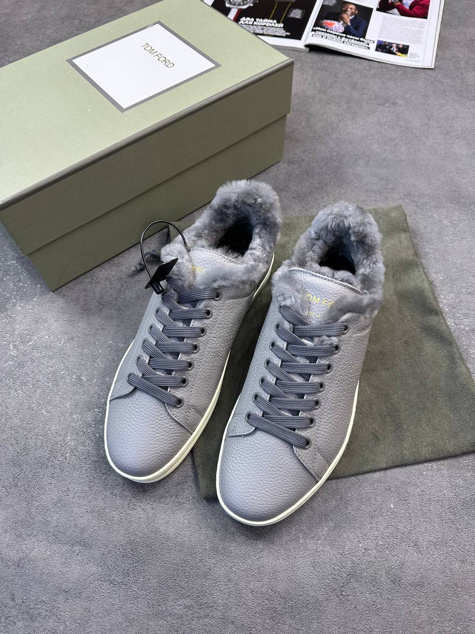 МУЖСКИЕ КЕДЫ TOM FORD детальное фото