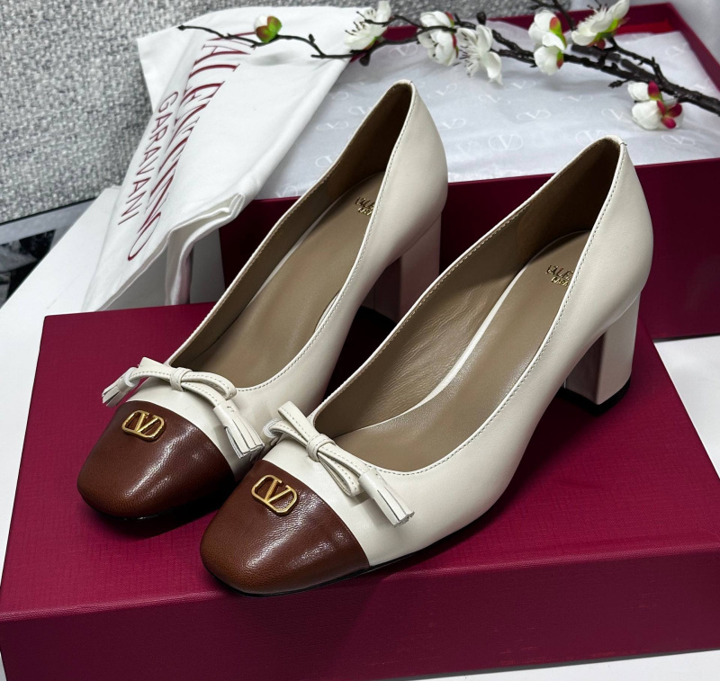 ТУФЛИ VALENTINO фото