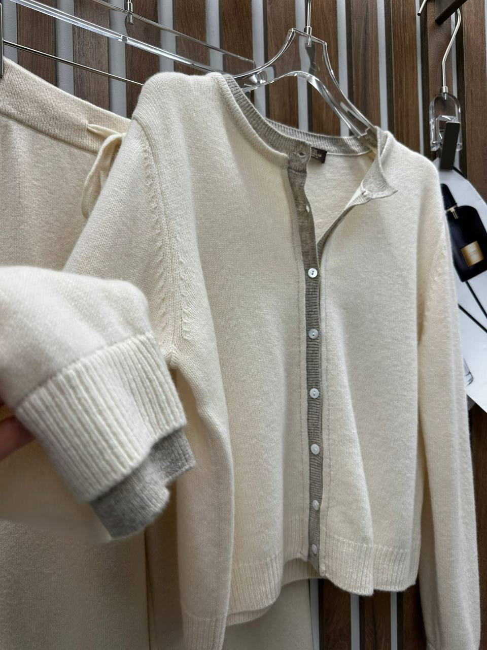 КОСТЮМ LORO PIANA детальное фото