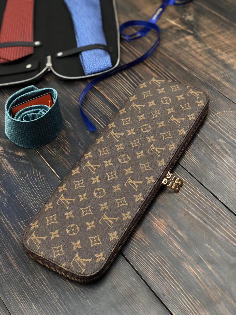 ФУТЛЯР ДЛЯ ГАЛСТУКОВ LOUIS VUITTON детальное фото