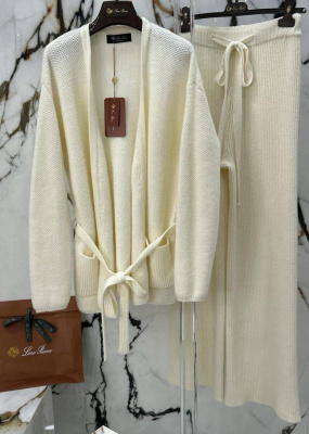 КОСТЮМ LORO PIANA фото