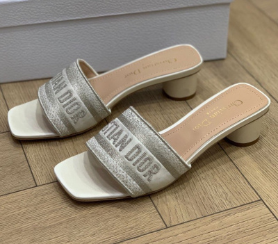 ШЛЕПКИ CHRISTIAN DIOR фото