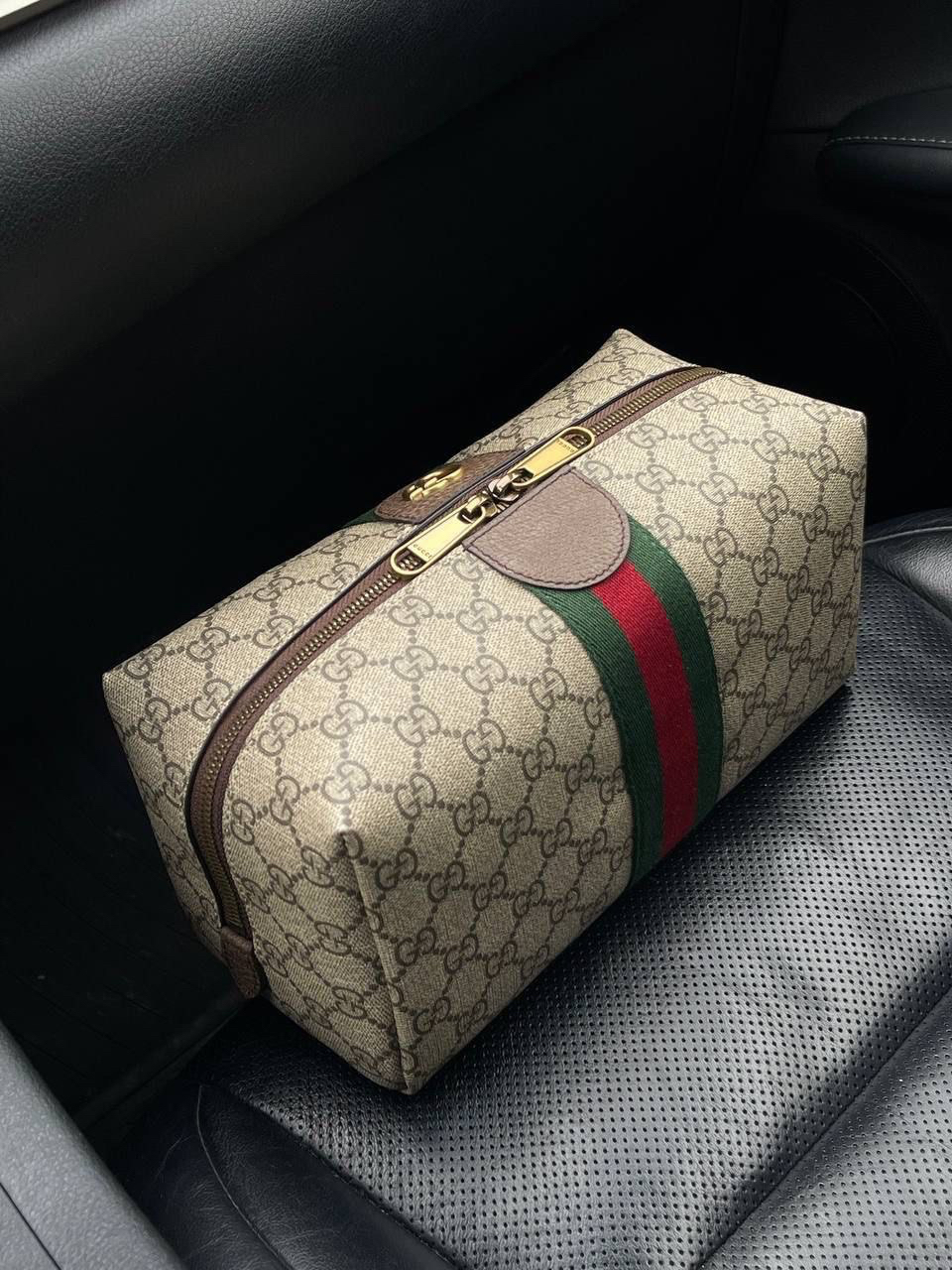 МУЖСКОЙ НЕСЕССЕР КОСМЕТИЧКА GUCCI детальное фото