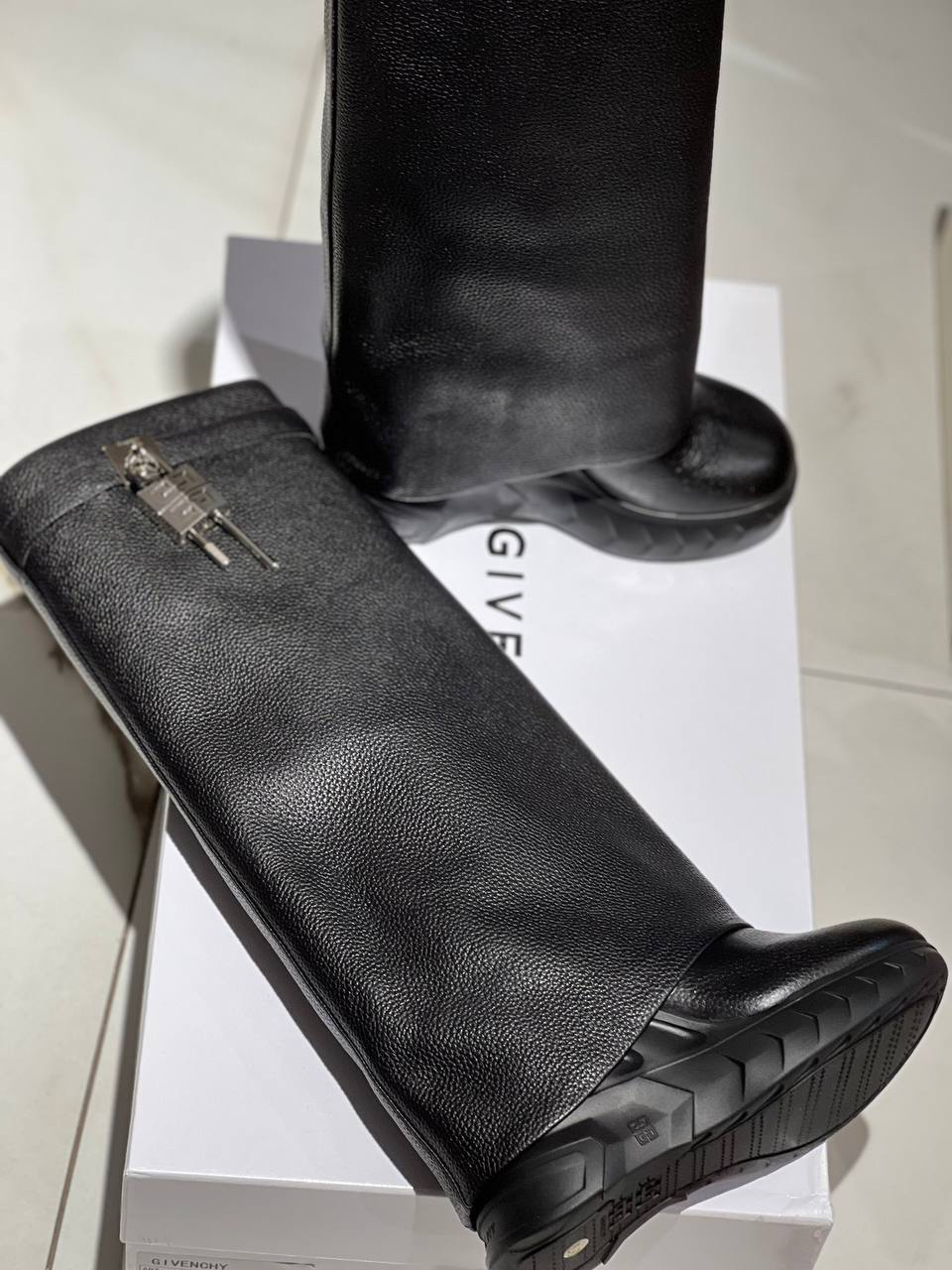 САПОГИ GIVENCHY детальное фото