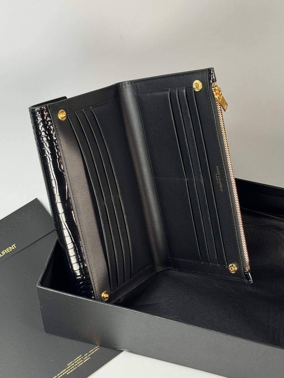 КЛАТЧ SAINT LAURENT детальное фото