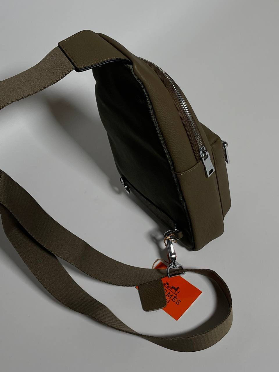 МУЖСКАЯ СУМКА СЛИНГ HERMES детальное фото
