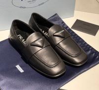 ЛОФЕРЫ PRADA фото