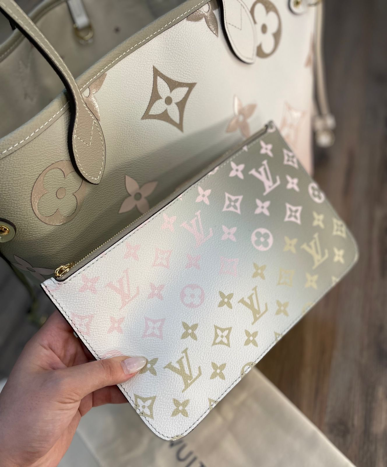 СУМКА LOUIS VUITTON детальное фото