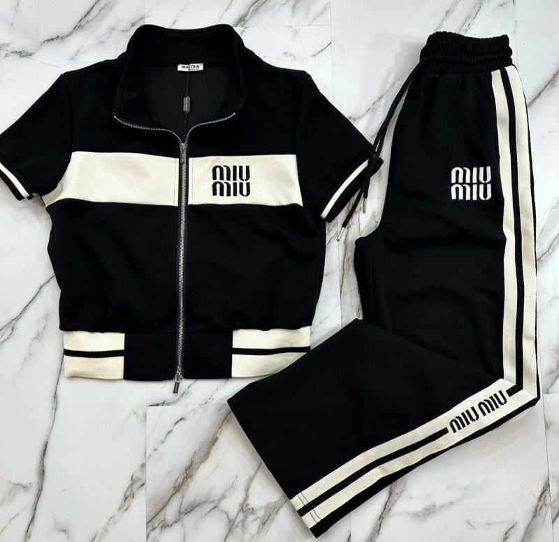 КОСТЮМ MIU MIU фото