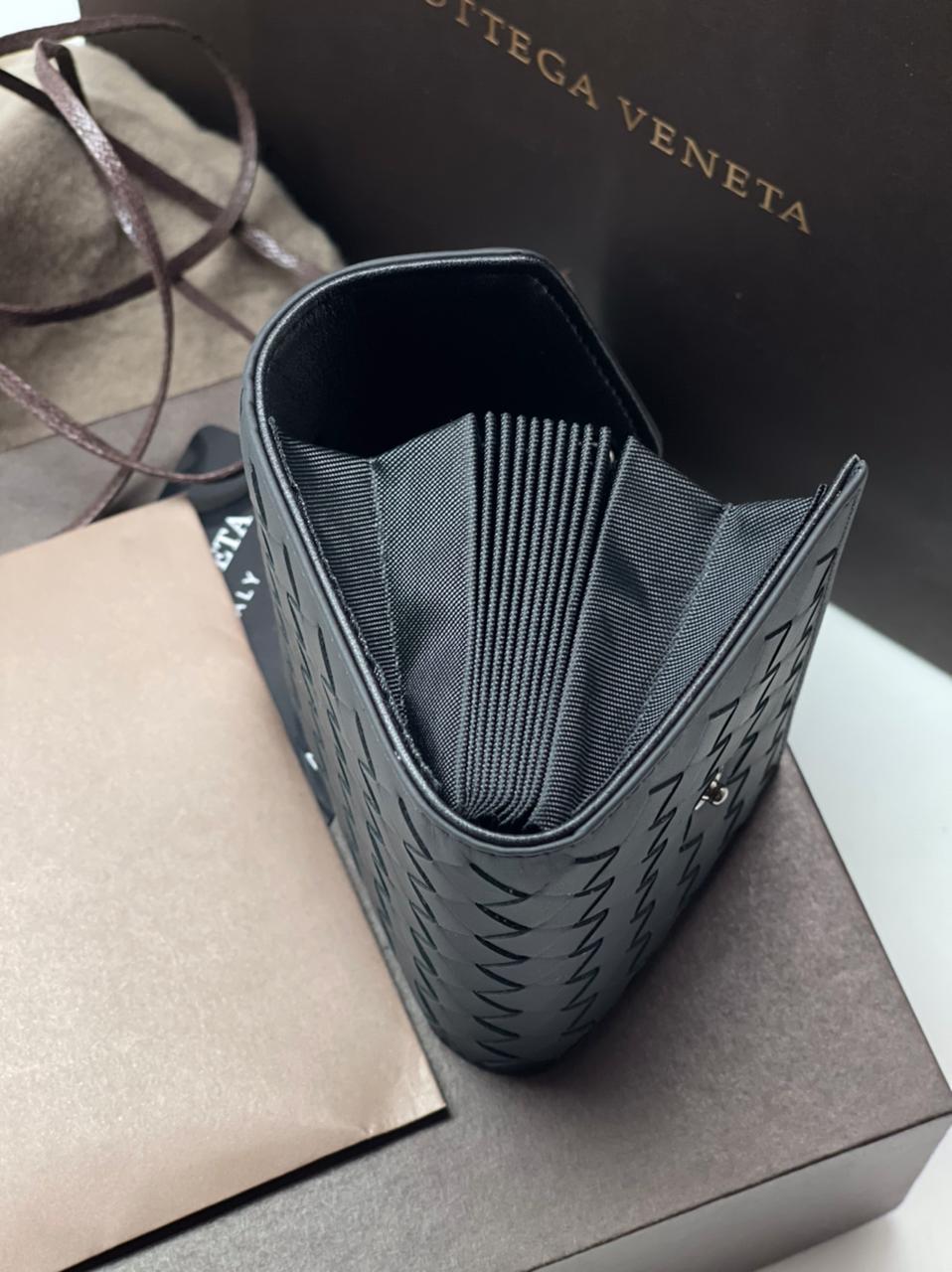ВИЗИТНИЦА BOTTEGA VENETA детальное фото