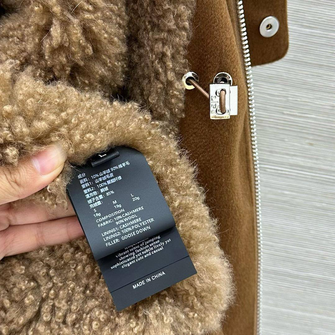 КУРТКА LORO PIANA детальное фото