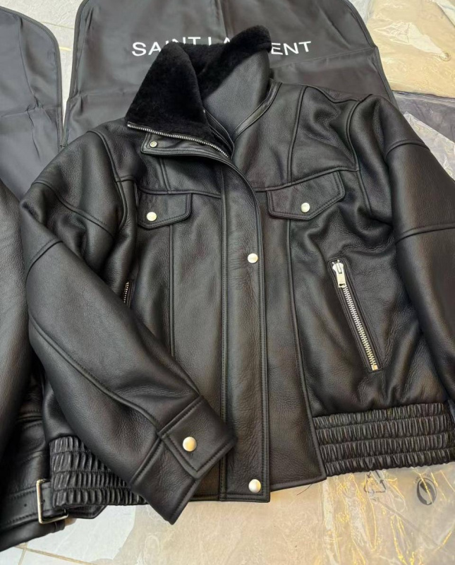 КУРТКА SAINT LAURENT фото