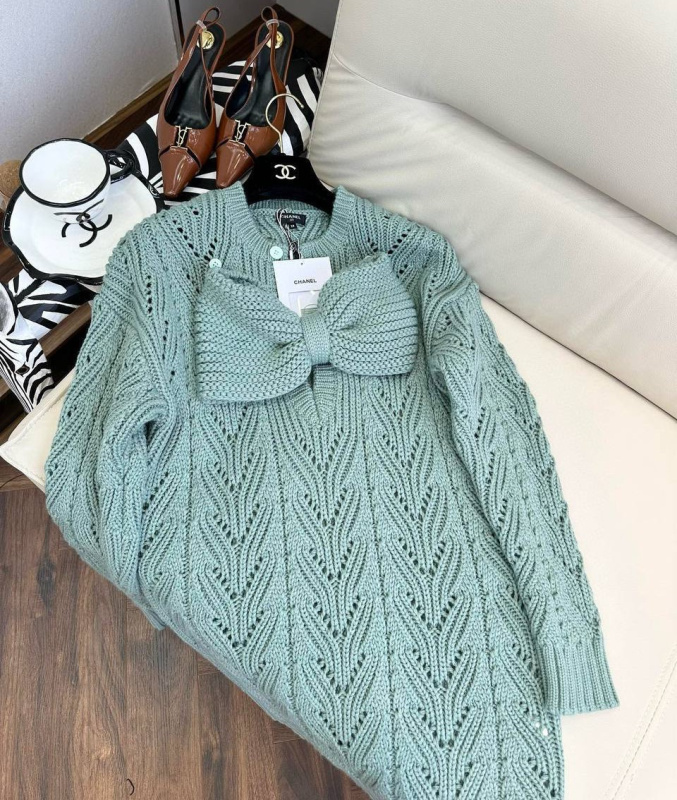 СВИТЕР CHANEL фото