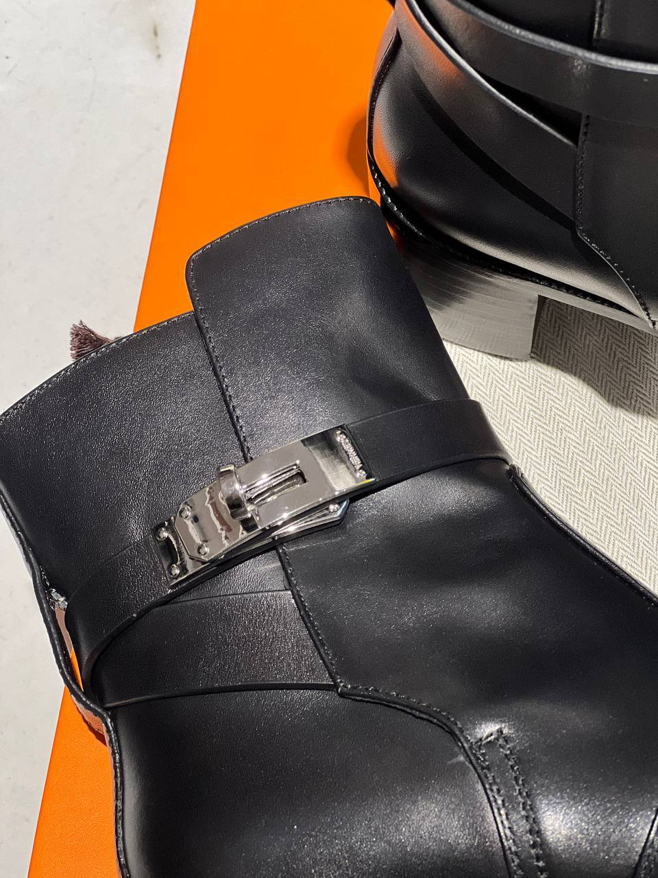 БОТИЛЬОНЫ HERMES детальное фото