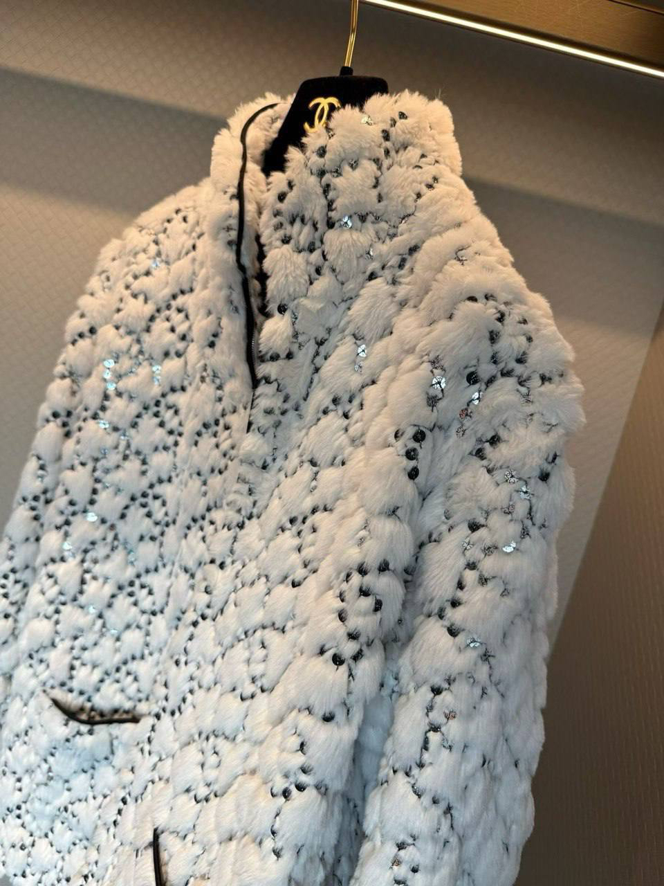 КУРТКА CHANEL детальное фото