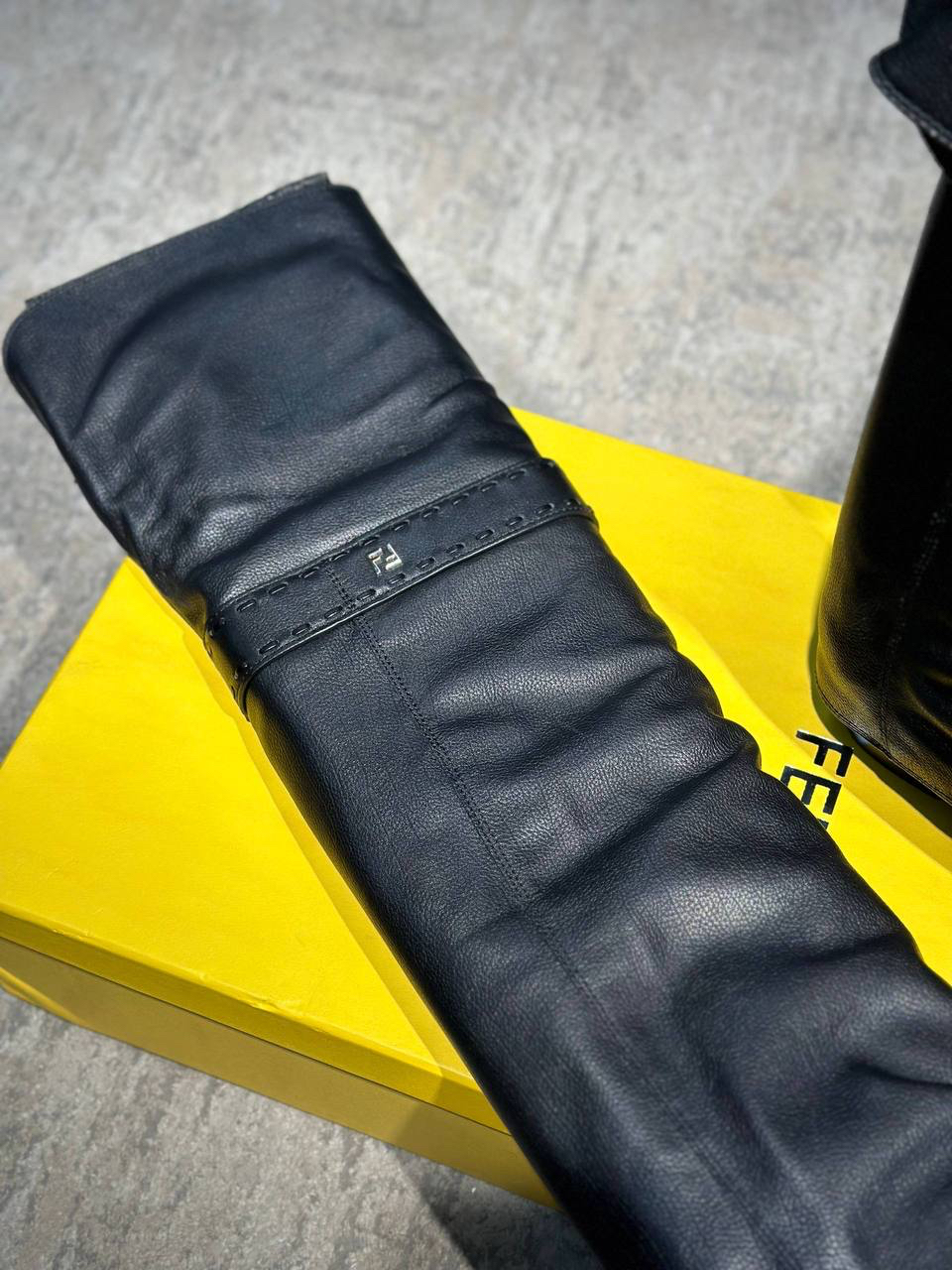 САПОГИ FENDI детальное фото