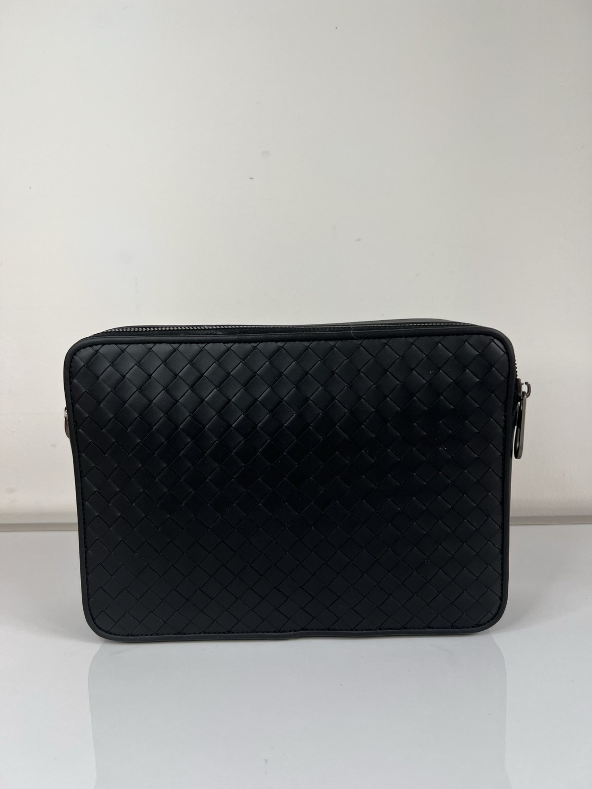 МУЖСКАЯ СУМКА МЕССЕНДЖЕР BOTTEGA VENETA детальное фото