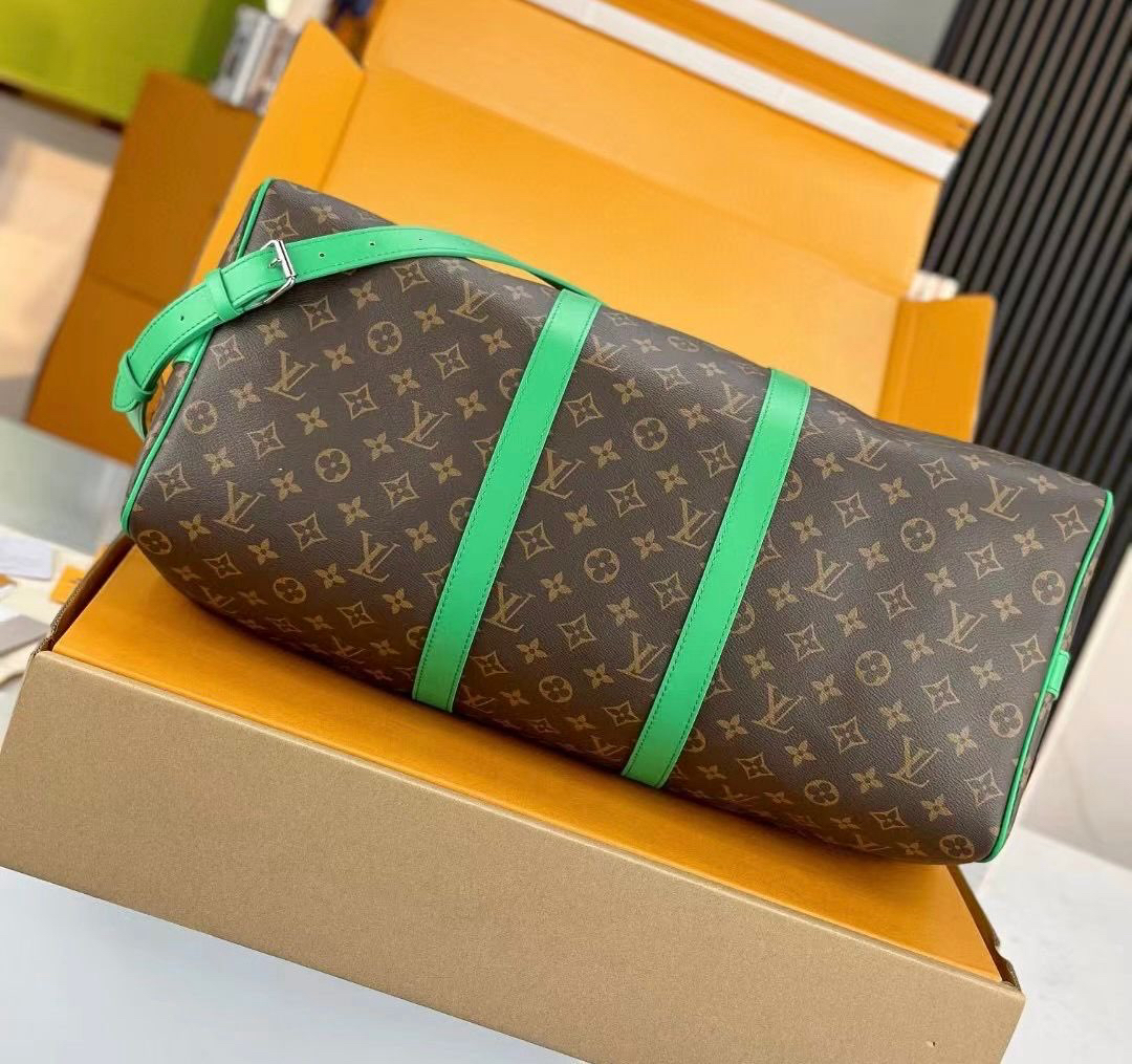 ДОРОЖНАЯ СУМКА LOUIS VUITTON детальное фото