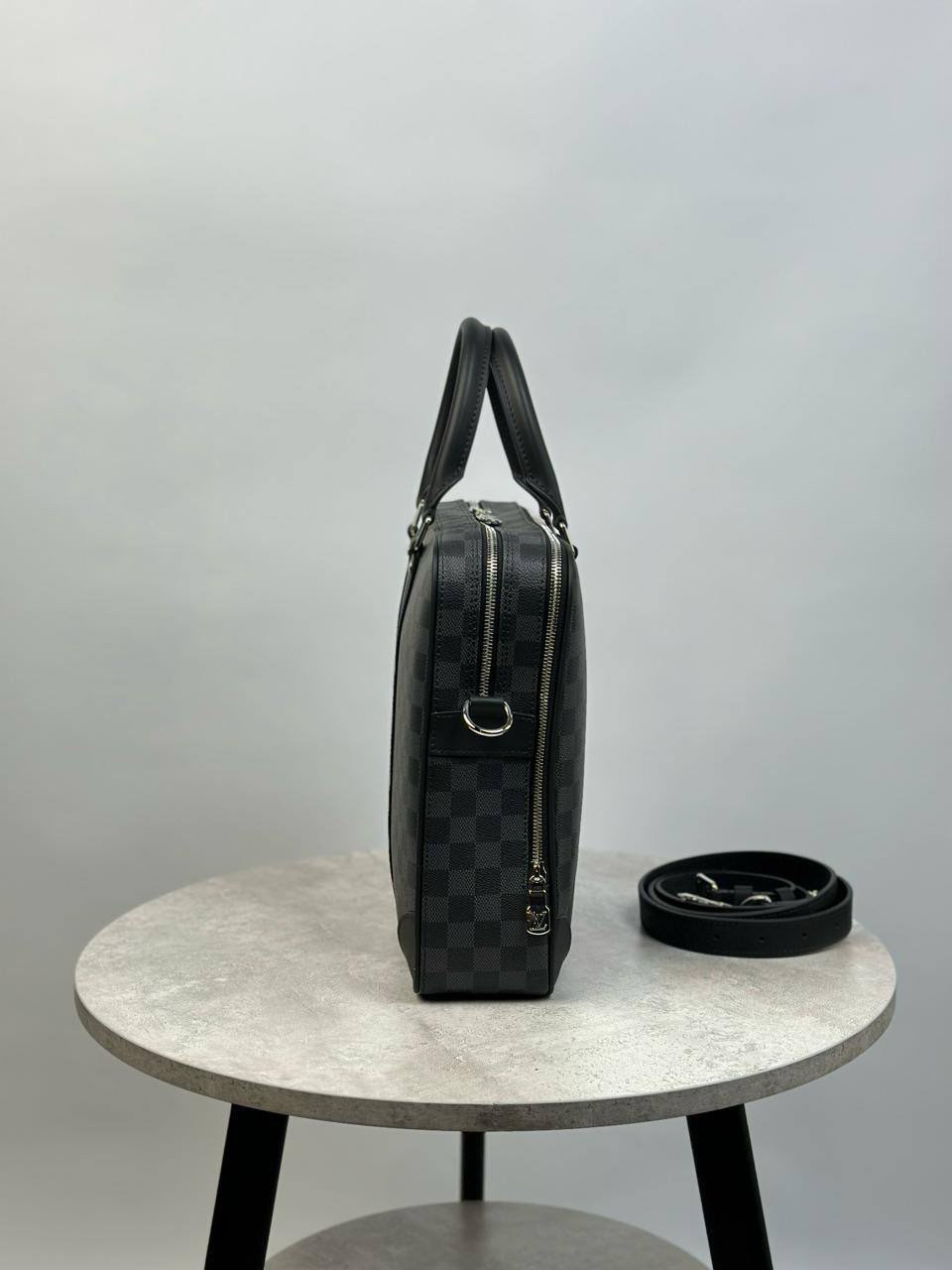 МУЖСКОЙ ПОРТФЕЛЬ LOUIS VUITTON детальное фото