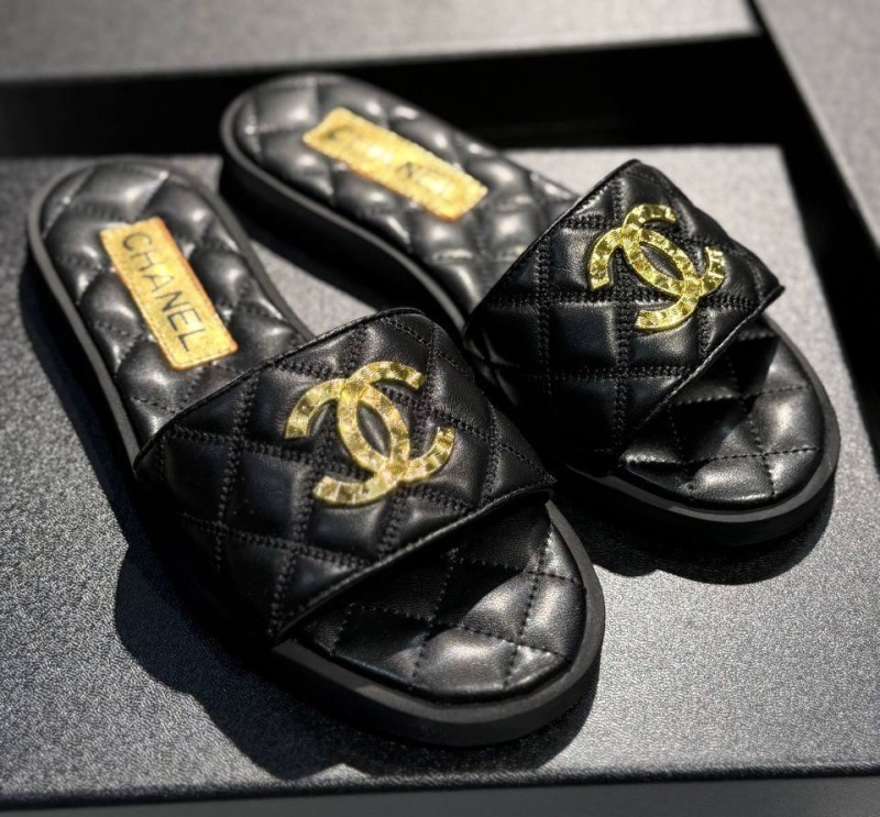ШЛЕПКИ CHANEL фото