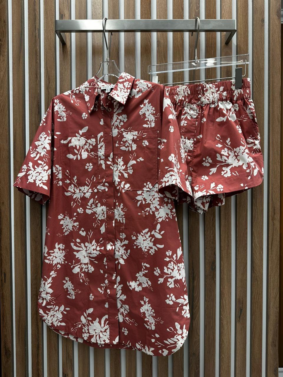 КОСТЮМ детальное фото