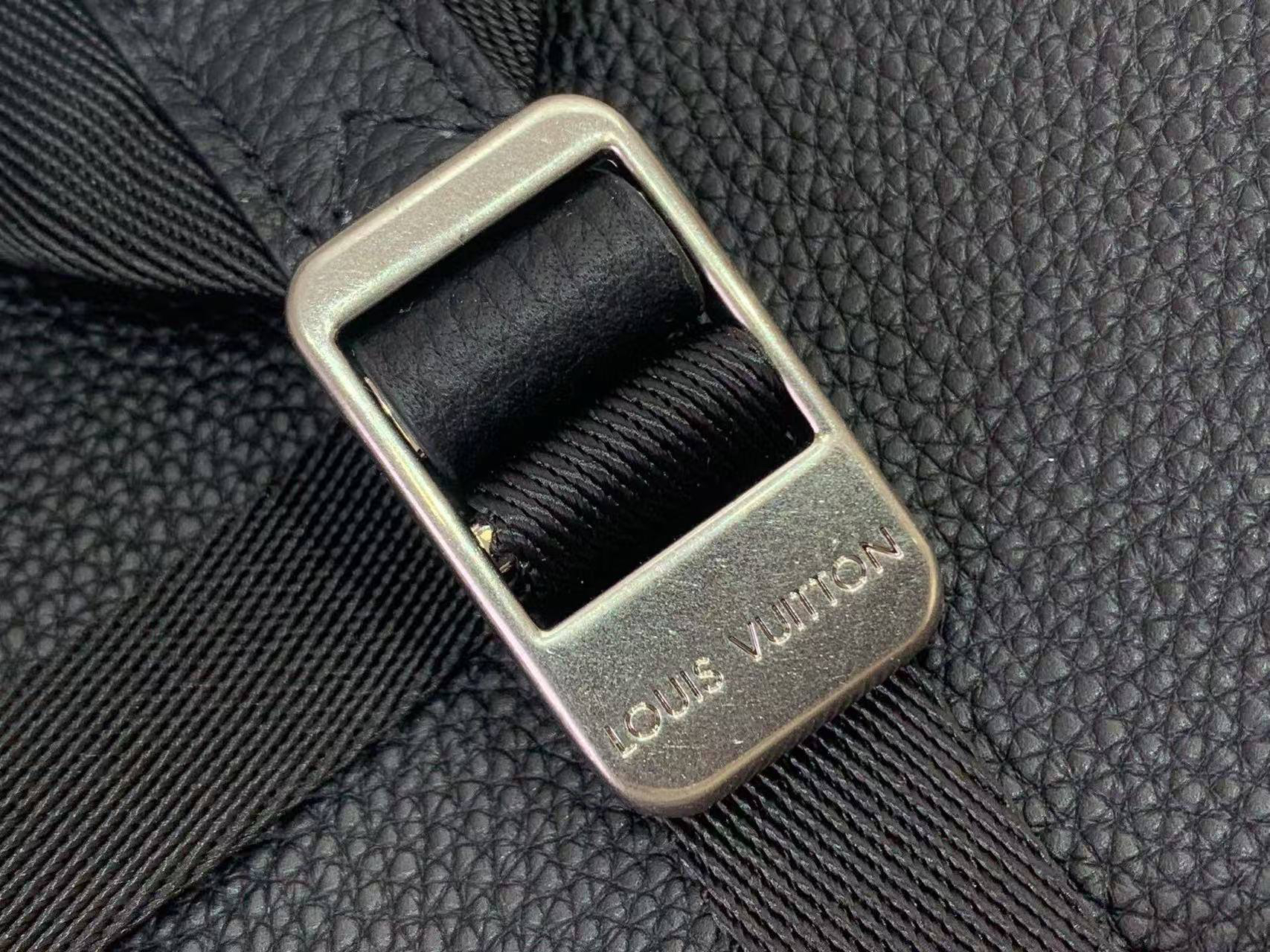 РЮКЗАК LOUIS VUITTON детальное фото