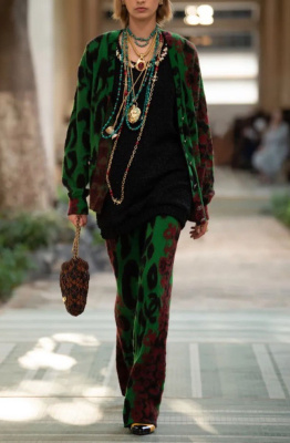 КОСТЮМ CHANEL фото