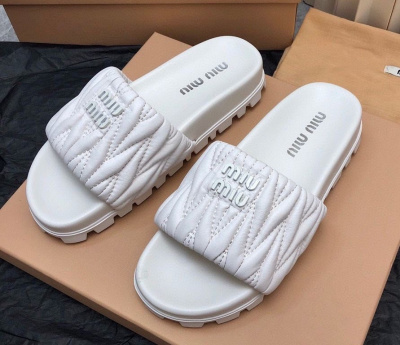 ШЛЕПКИ MIU MIU фото