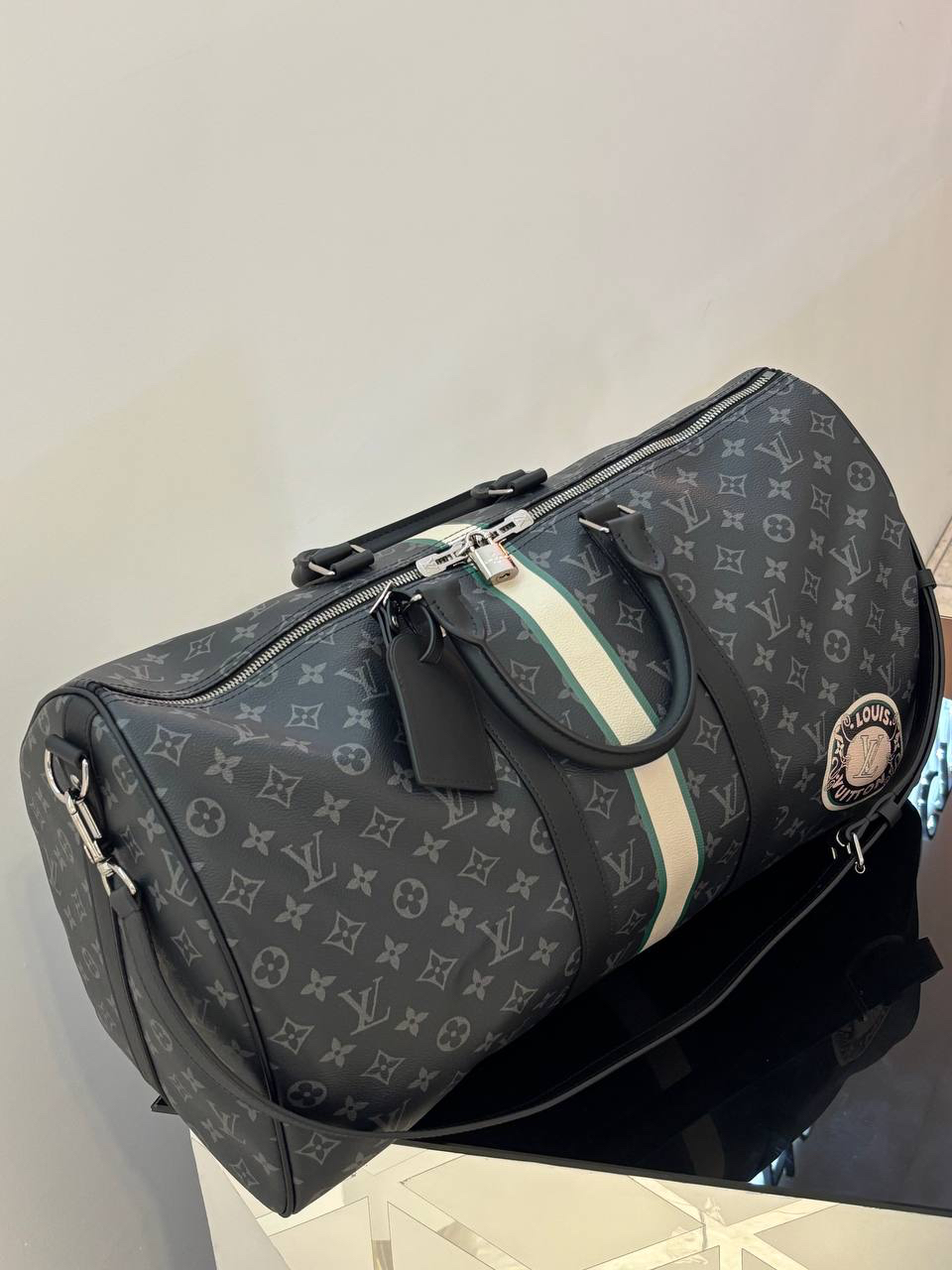 ДОРОЖНАЯ СУМКА LOUIS VUITTON детальное фото