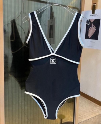 КУПАЛЬНИК CHANEL фото