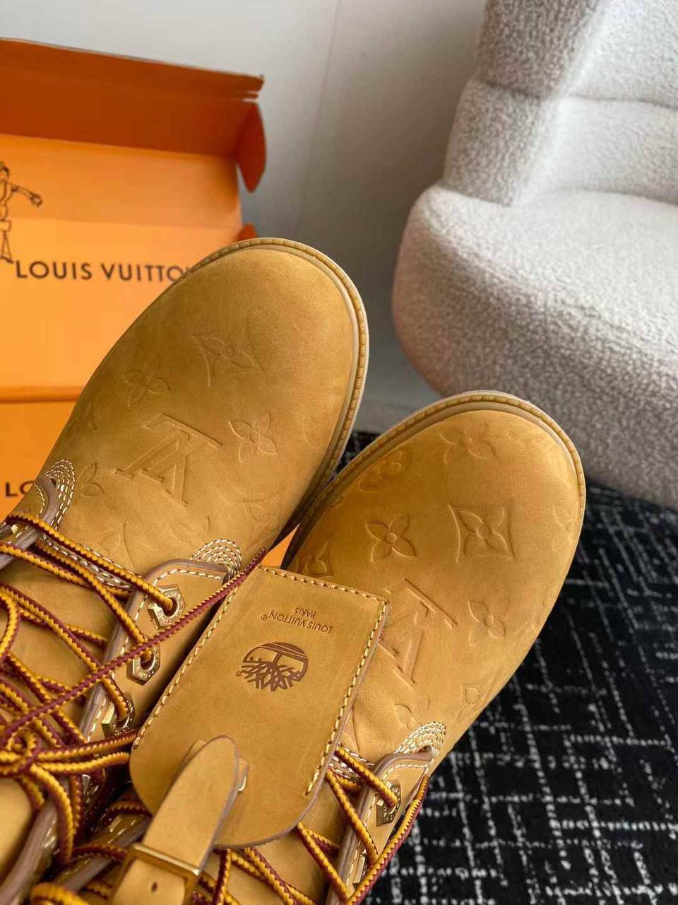 МУЖСКИЕ БОТИНКИ LOUIS VUITTON детальное фото