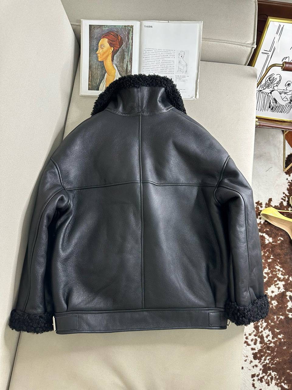 ДУБЛЕНКА CELINE детальное фото