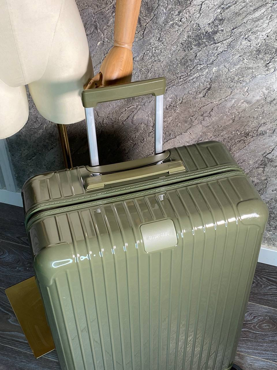 ЧЕМОДАН RIMOWA детальное фото