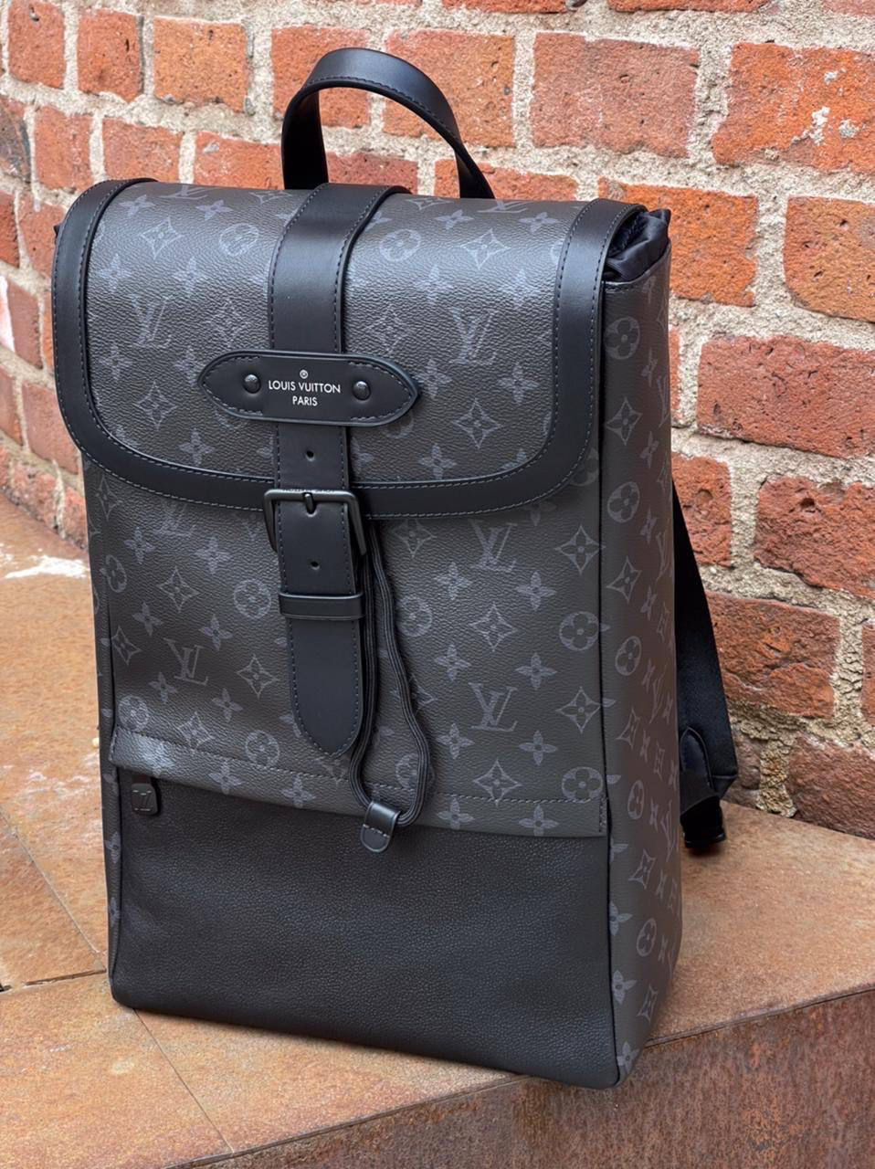 МУЖСКОЙ РЮКЗАК LOUIS VUITTON детальное фото