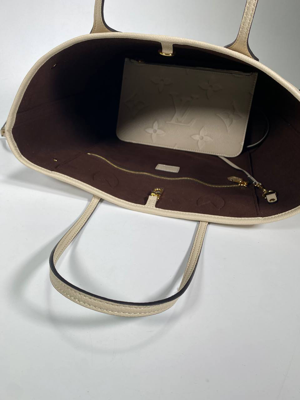 СУМКА LOUIS VUITTON детальное фото