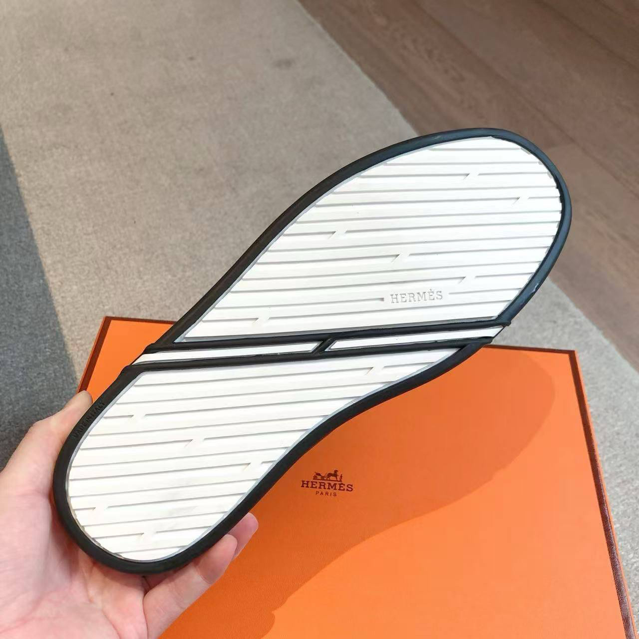 МУЖСКИЕ КЕДЫ HERMES детальное фото
