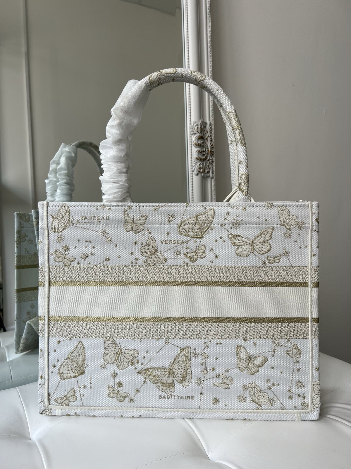 СУМКА CHRISTIAN DIOR BOOK 36 детальное фото