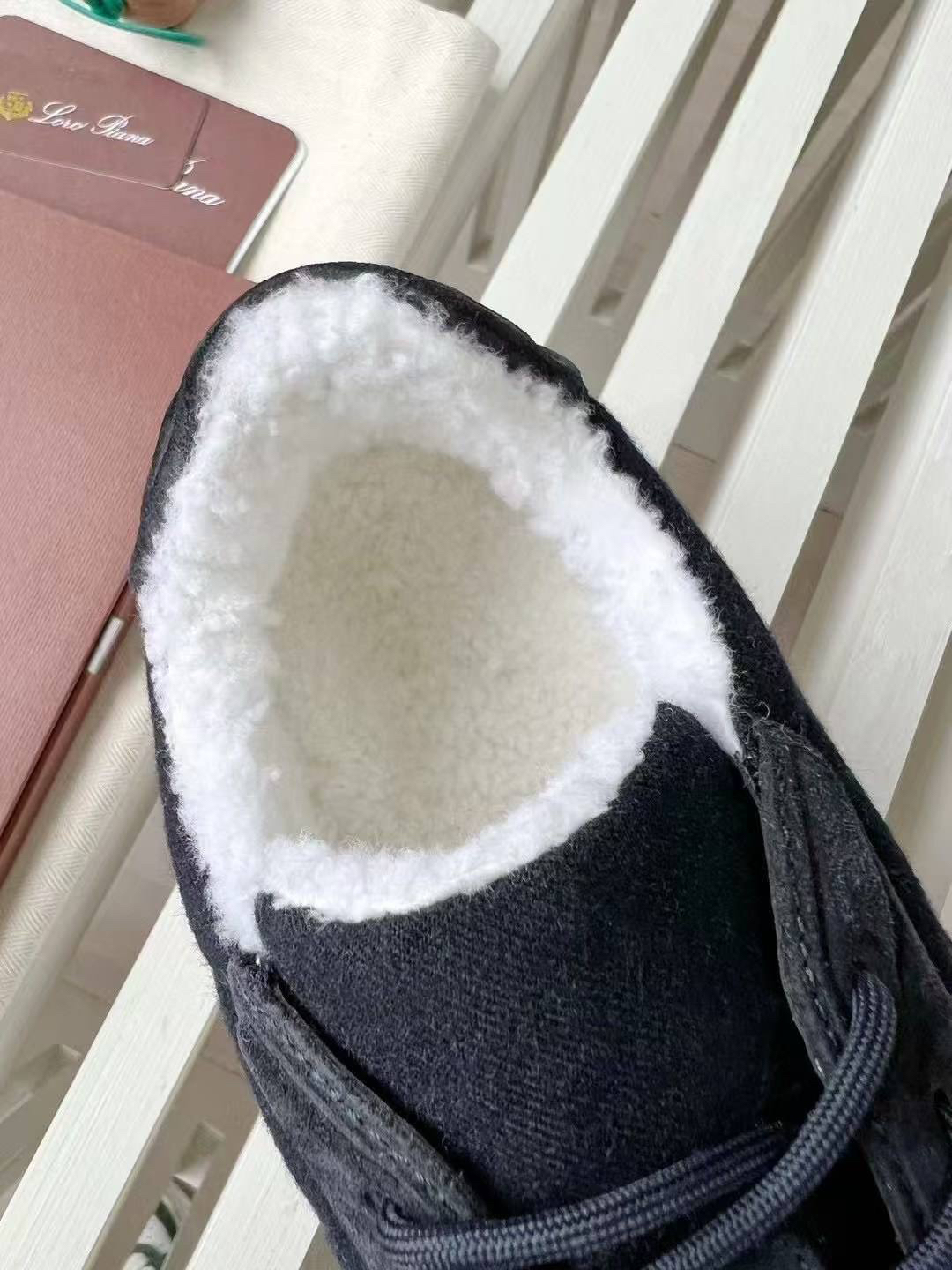 МУЖСКИЕ КРОССОВКИ LORO PIANA детальное фото